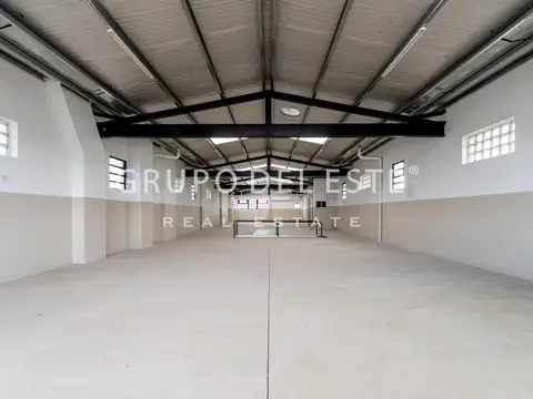 Depósito en Monte Castro