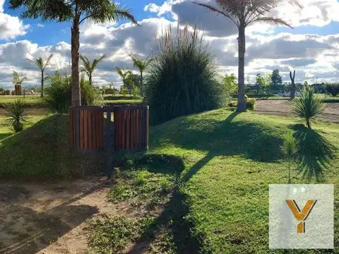 Terreno en venta - 1000mts2 - Campos de La Enriqueta, La Plata