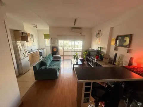 MONOAMBIENTE CON BALCON Y PILETA VILLA DEVOTO