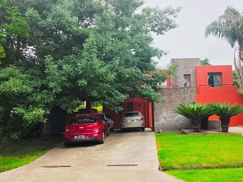 Casa IMPORTANTE optimo estado  usd 798.000.-Ayres -Recado