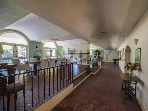 Casa en venta en Bella Vista – 4 amb. | Apto crédito / financiación | Patio, cochera y jardín | Idea