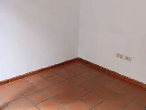 Local en Alquiler en Centro, $ 250.000