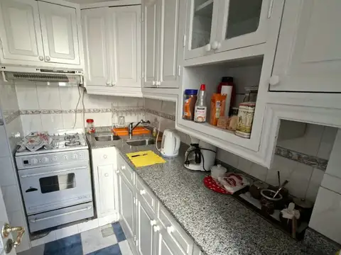 Departamento 7 ambientes con 2 baños