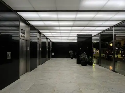 Oficina en Alquiler en Retiro, USD 2.450