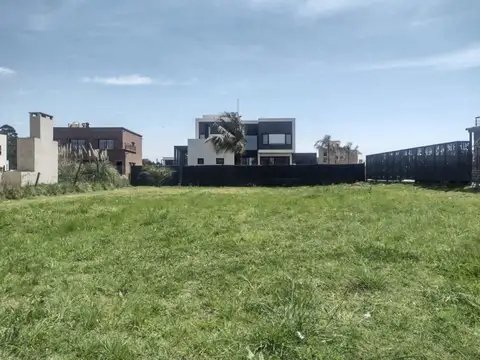 LOTE VENTA EN  LAGOS DE CANNING 652 M2