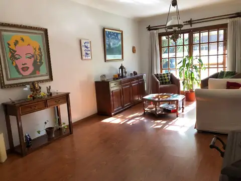 Casa en Alquiler en La Horqueta, USD 2.400