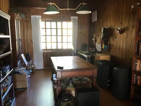 Casa en Alquiler con 2 cocheras