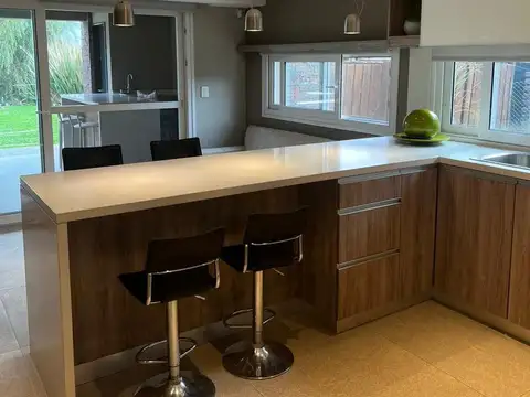 Casa en Venta en El Canton - Norte, USD 610.000