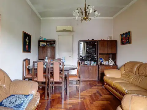 Depto Tipo Casa 5 ambientes con 1 baño