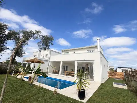 San Ramon, Pilar del Este 5500