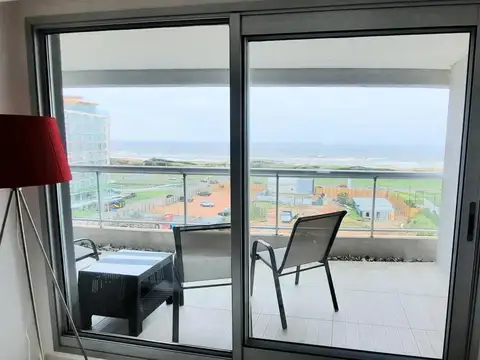 Departamento en Venta en Playa Brava, USD 430.000