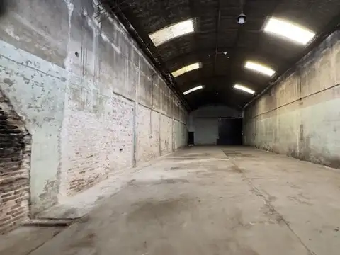 Galpon en Alquiler 48,50  mts Fondo