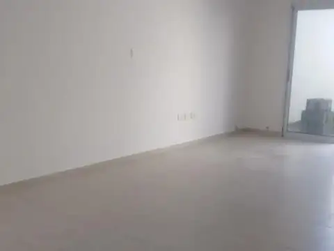 Departamento en Venta en Los Hornos, USD 80.000