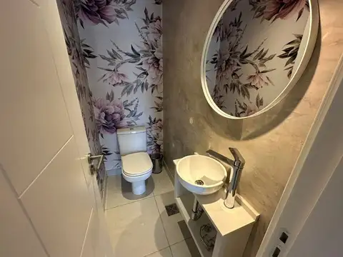 VENTA DUPLEX DE CATEGORIA VILLA CABRERA