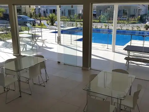 Departamento en Alquiler Temporal con 1 cocheras
