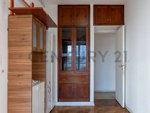 VENTA DE DEPARTAMENTO DE 3 AMBIENTES CON COCHERA EN ALMAGRO