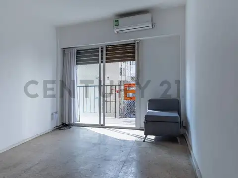 VENTA DEPARTAMENTO DE 3 AMBIENTES APTO PROFESIONAL RIVADAVIA Y COLOMBRES