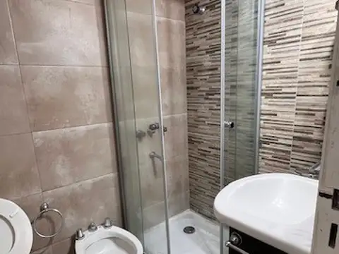 Depto Tipo Casa 2 ambientes con 1 baño