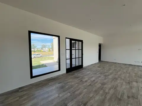 Casa en Venta en Monet Barrio Privado, USD 207.000