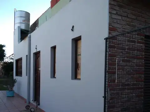 ALMIRANTE BROWN 2700