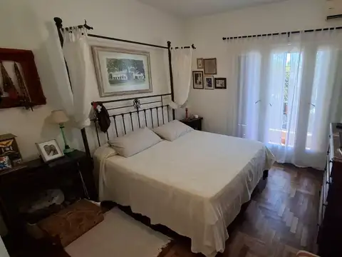 Depto Tipo Casa en Venta con 1 cocheras