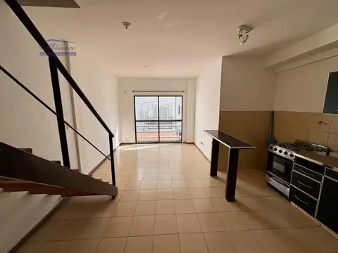 Depto Tipo Casa en Alquiler en Villa Urquiza, $ 880.000