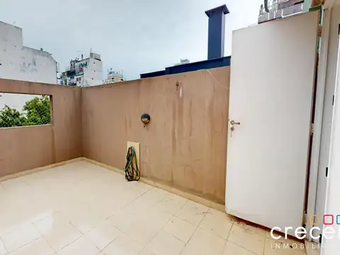 PH triplex de 4 ambientes con cochera balcón con parrilla y terraza sin expensas Colegiales