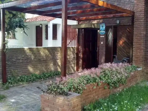 Casa en venta - 2 Dormitorios 1 Baño - 90Mts2 - San Bernardo del Tuyú