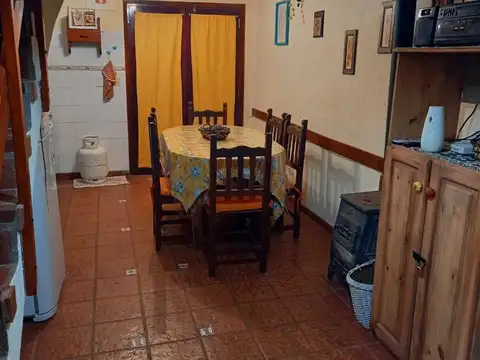 Félix Frías e/ Catamarca y La Rioja