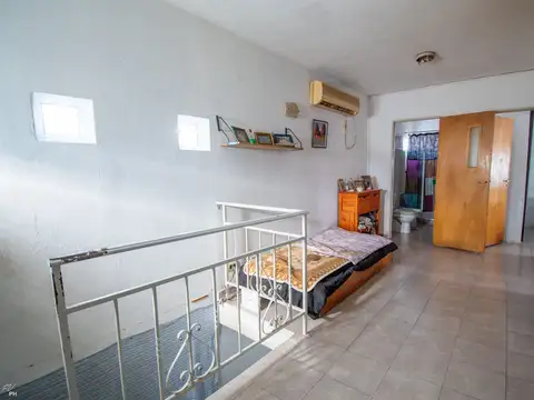 CASA EN VENTA TRES DORMITORIOS BARRIO ALVEAR