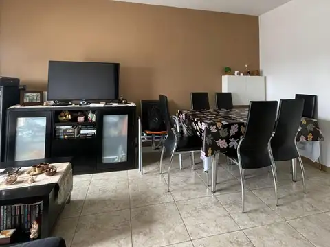 Departamento en  venta de 2 ambientes con balcón - Wilde