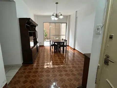DEPARTAMENTO EN VENTA - ABASTO - 2 1/2 AMB + PATIO