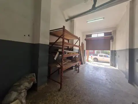 Local en Alquiler en Florida, $ 550.000