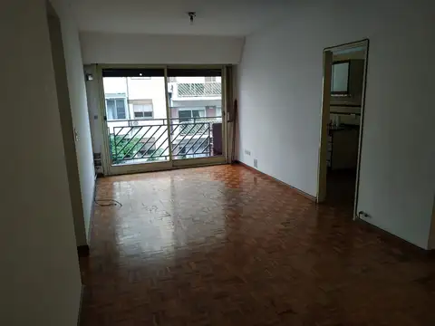 Loyola 100, Piso 4