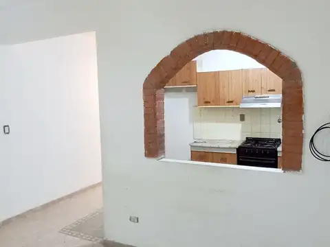 Departamento de dos ambientes y medio en planta baja - Espora 1000 Ramos Mejia