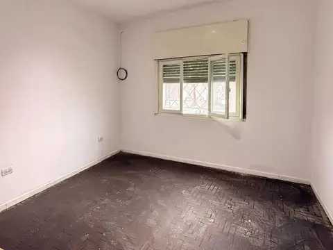 Depto Tipo Casa en Alquiler en Lanus Este, $ 390.000