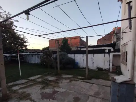 Casa 7 ambientes con 3 baños