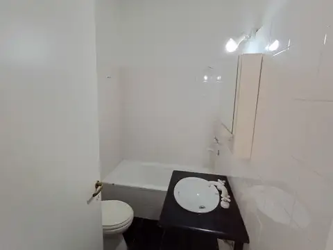 Depto Tipo Casa en Alquiler en Agronomía, $ 1.800.000