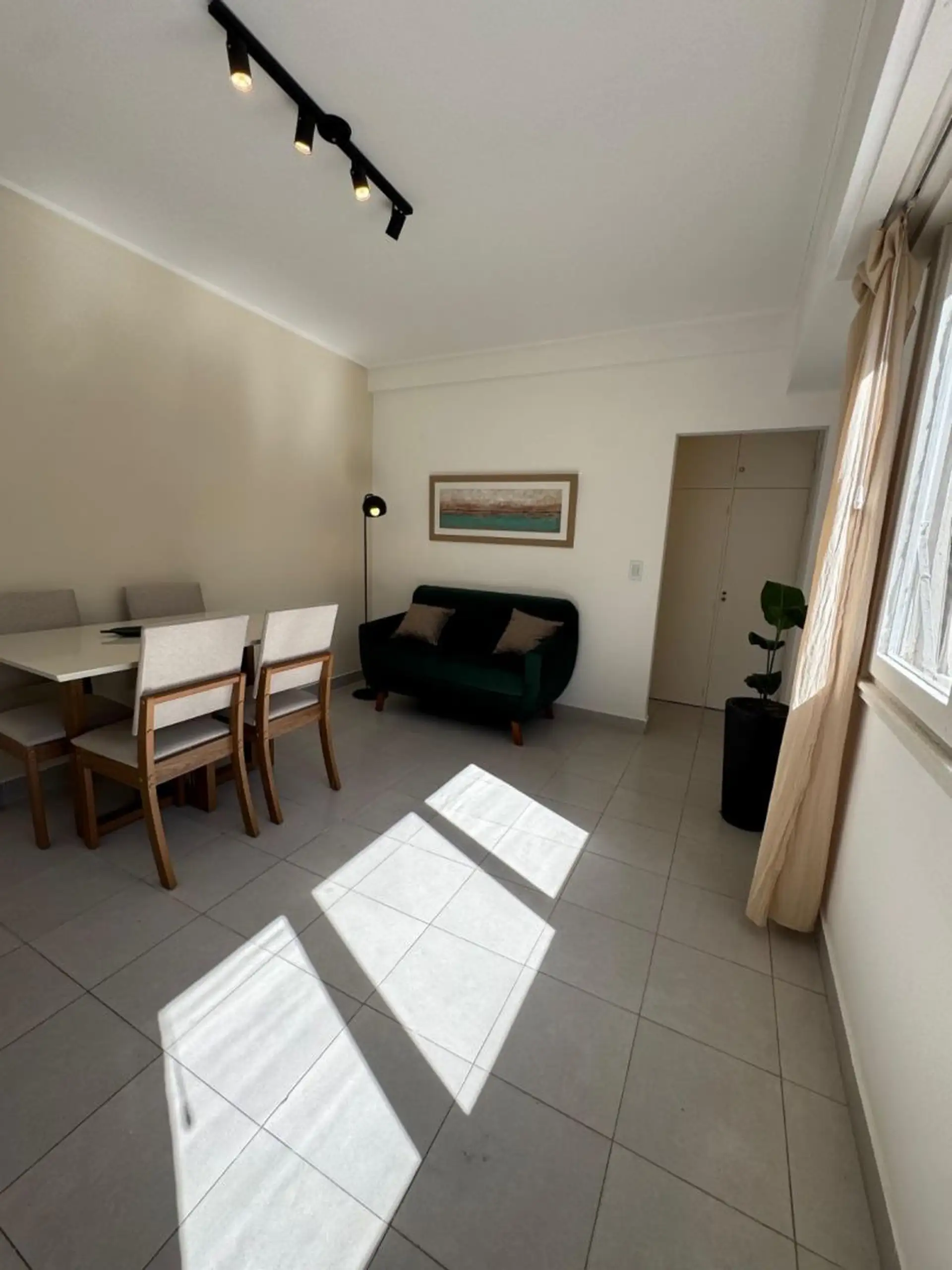 Venta Departamento 2 ambientes luminoso reciclado y amoblado Zona Centro