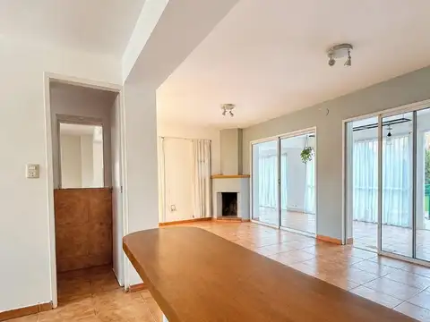 Casa en Alquiler de 3 dormitorios