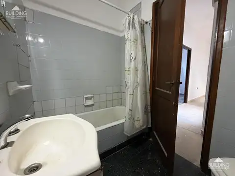 Depto Tipo Casa en Venta 60 años