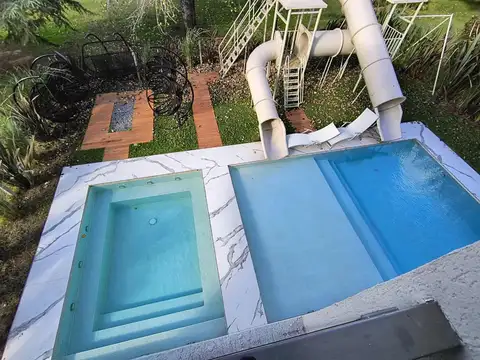 Casa 5 ambientes con 3 baños