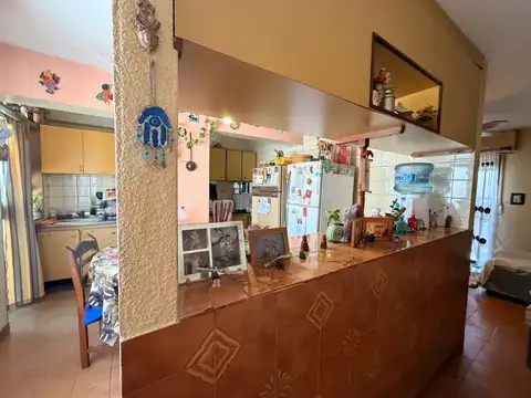CINCO AMBIENTES EN VENTA EN EL BARRIO COPELLO