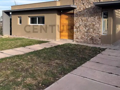 Casa de Categoría a estrenar en venta en B° Ayres de Fader, Luján de Cuyo ID:222737