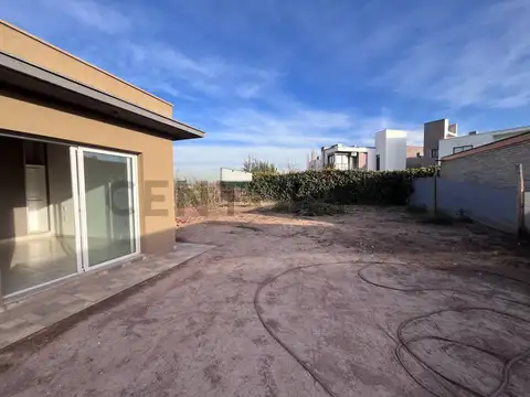 Casa en Venta 1 año