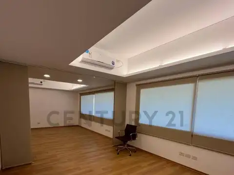 OFICINA A LA VENTA EN LA PLATA