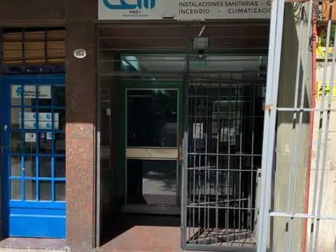 Oficina 1 ambiente con 1 baño
