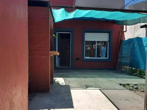 Departamento 8 ambientes con 1 baño