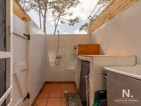 VENTA 2 DORMITORIOS Y MEDIO EN COMPLEJO CERRADO