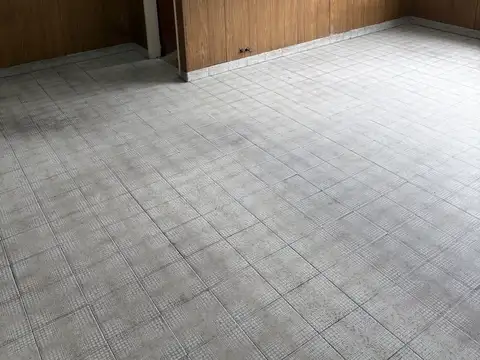 PERU   (esquina Arieta) 2400, Piso 1